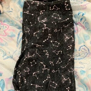 Black constellation leggings